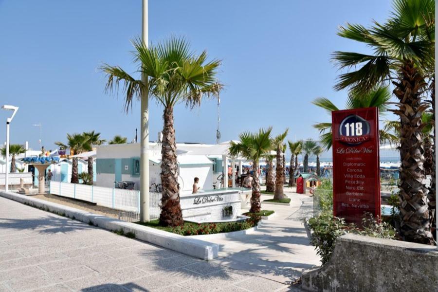 Hotel Liane Riccione Exterior photo